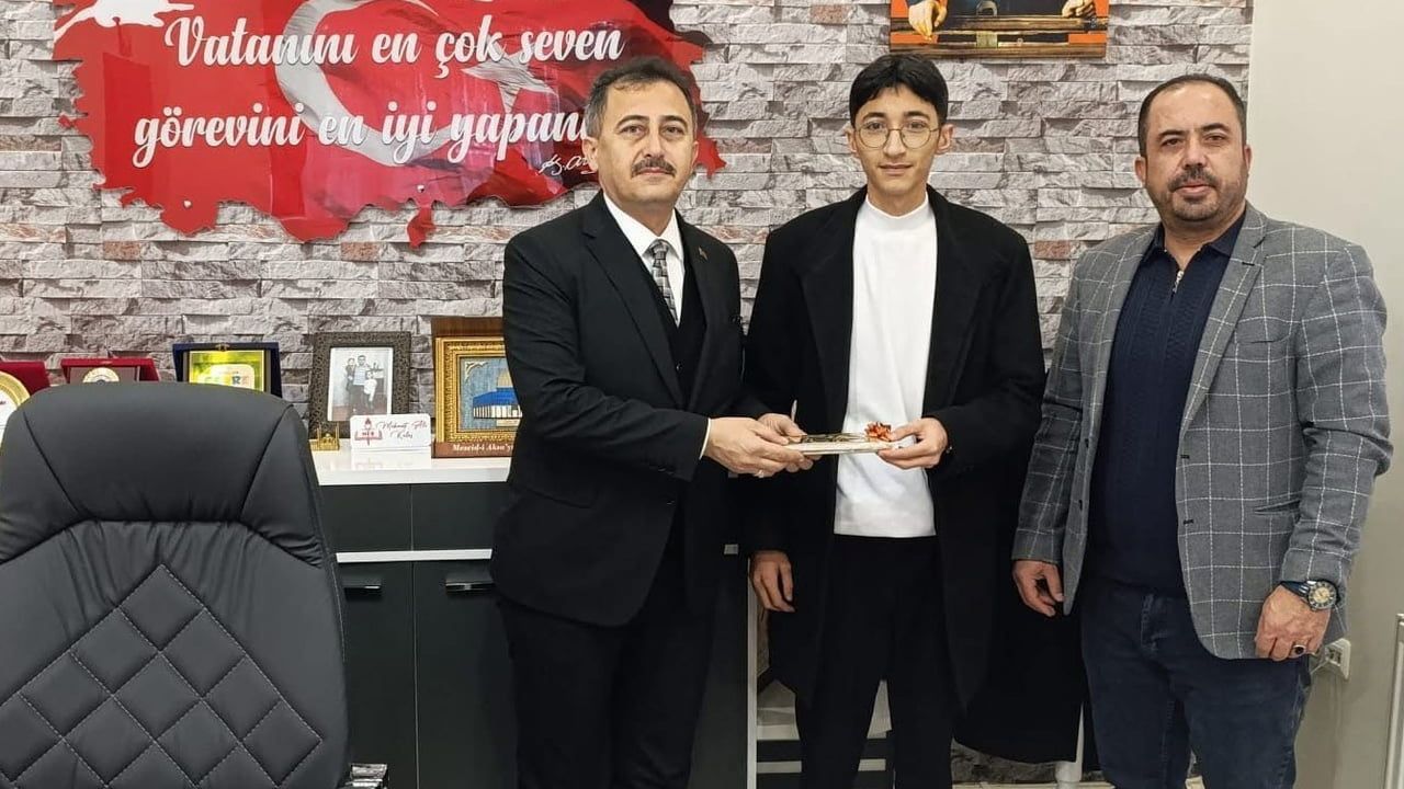 Bolvadinli genç hatip Ali Çırak 1. Bölge'de ikinci oldu