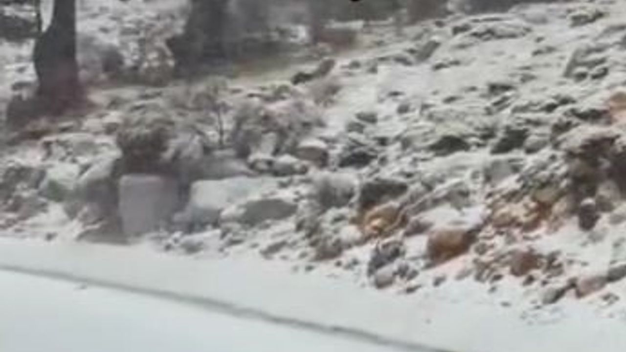 Bozdağ'da kar yağışı: Denizli'nin yüksekleri beyaza büründü