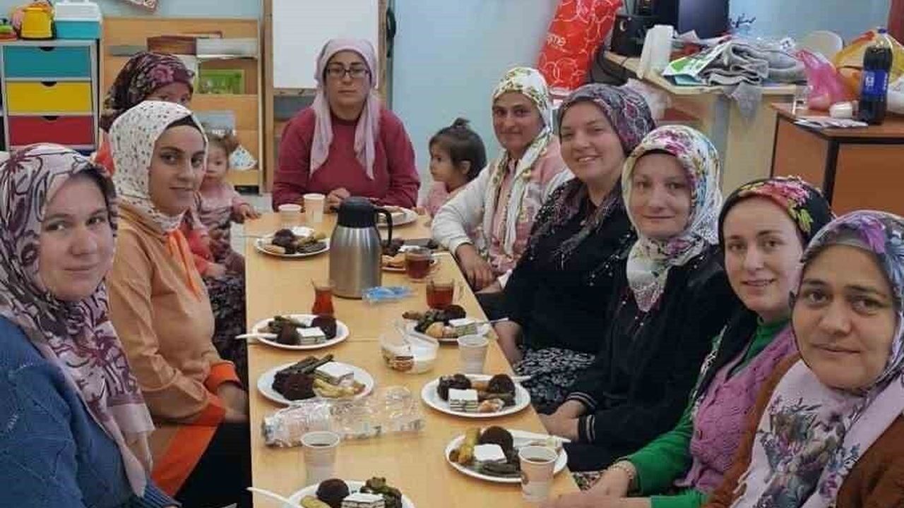 Bozdoğan'da minikler yerli ürünlerle ekmek yapmayı öğrendi