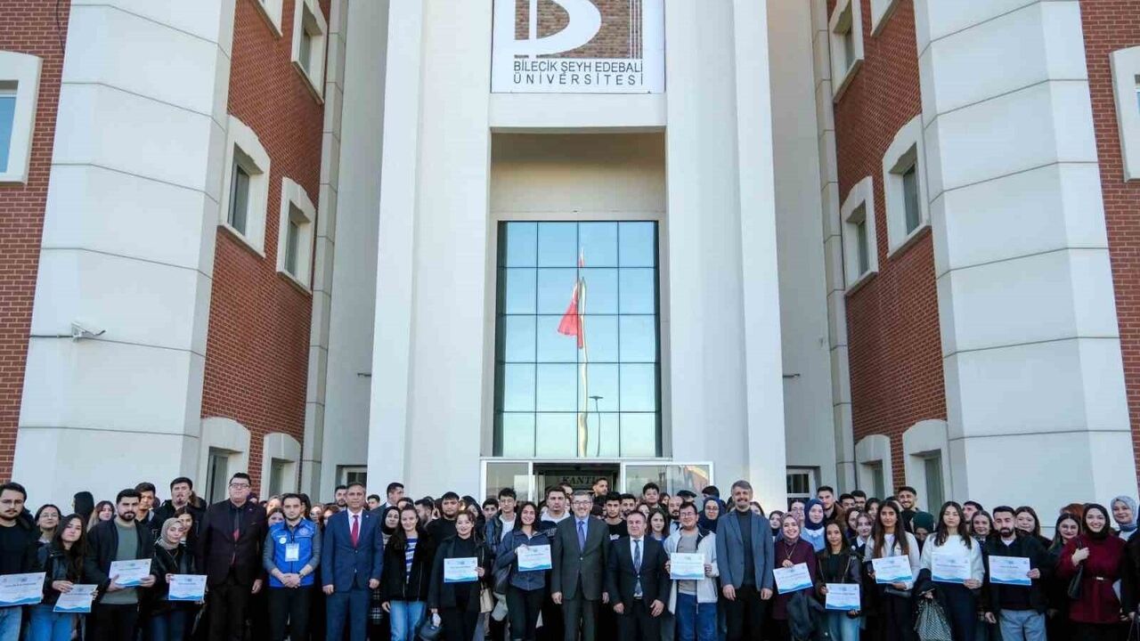 BŞEÜ'de ÜNİDES Sertifika Töreni