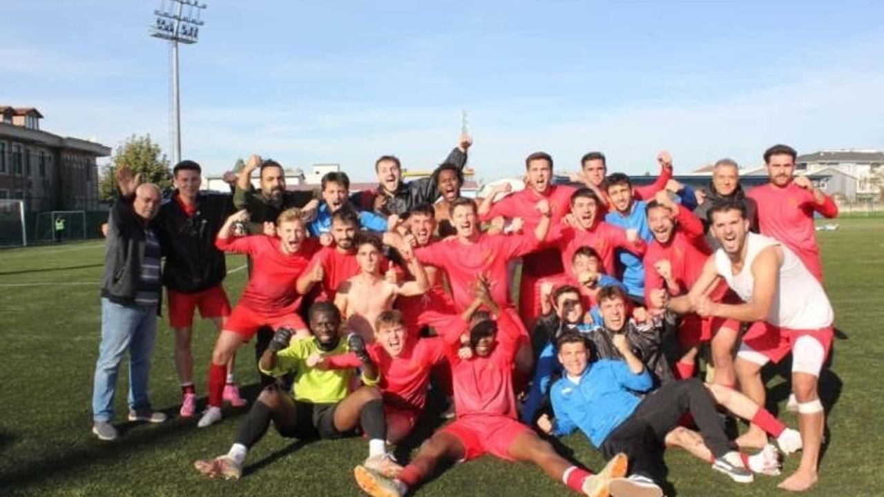 BŞEÜ Futbol Takımı ÜNİLİG Marmara Grubu'nda ikinci oldu