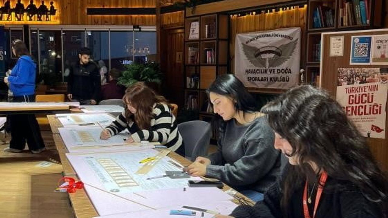 BŞEÜ Genç Ofis’te Model Uçak Eğitmen Eğitimi Başladı