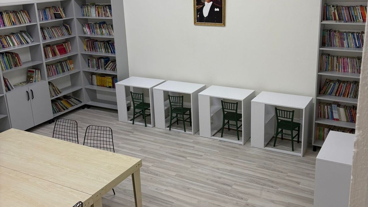 Buldan'da Kadıköy İlkokulu ve Ortaokuluna Yeni Kütüphane Açıldı