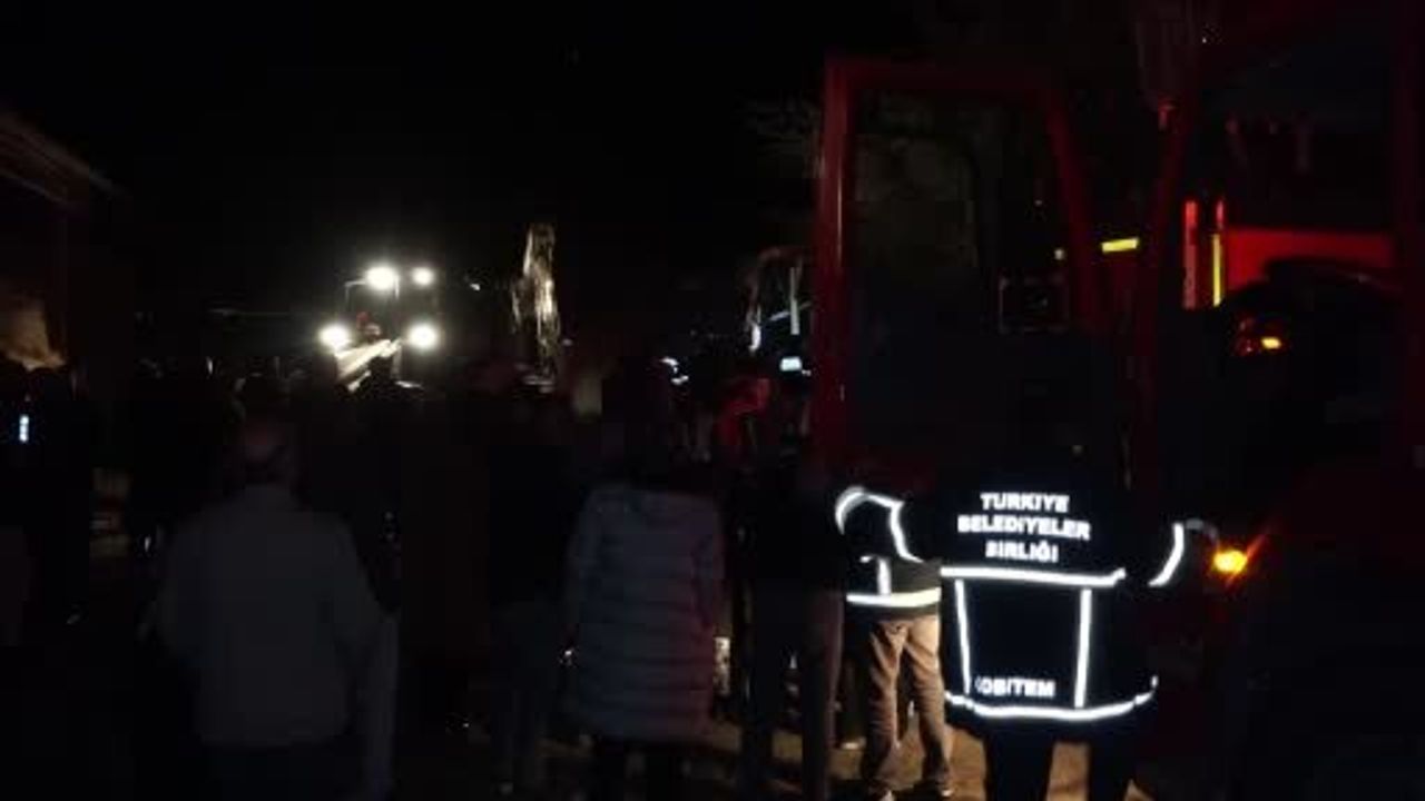 Burdur'da kalorifer kazanı patlaması sonucu ev yangını