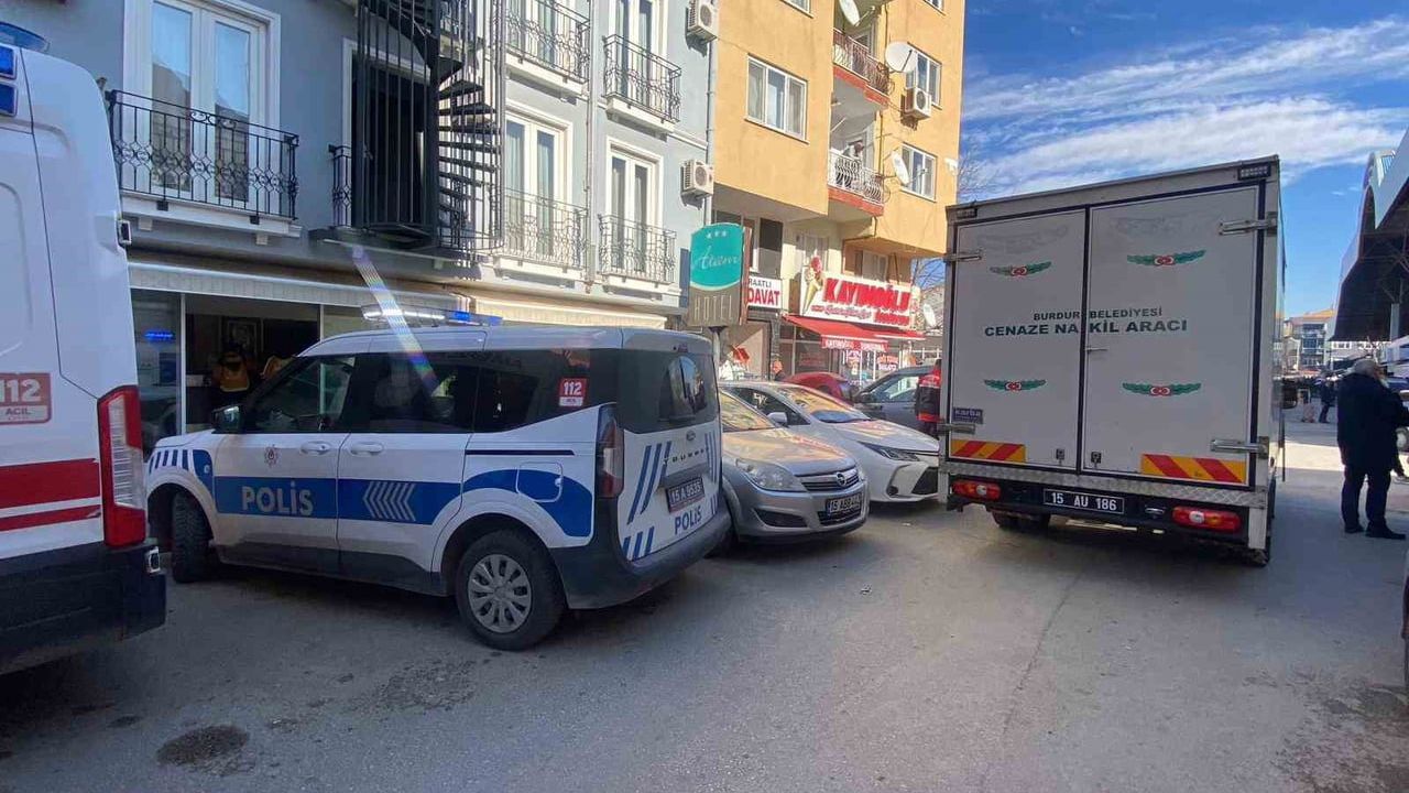 Burdur'da otobüs şoförü otelde ölü bulundu