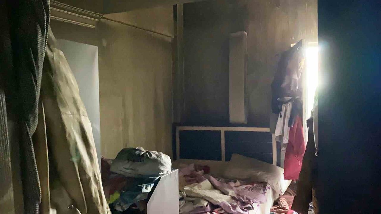 Bursa'da iş hanında çıkan yangın — 4 yaşındaki çocuk dumandan etkilendi