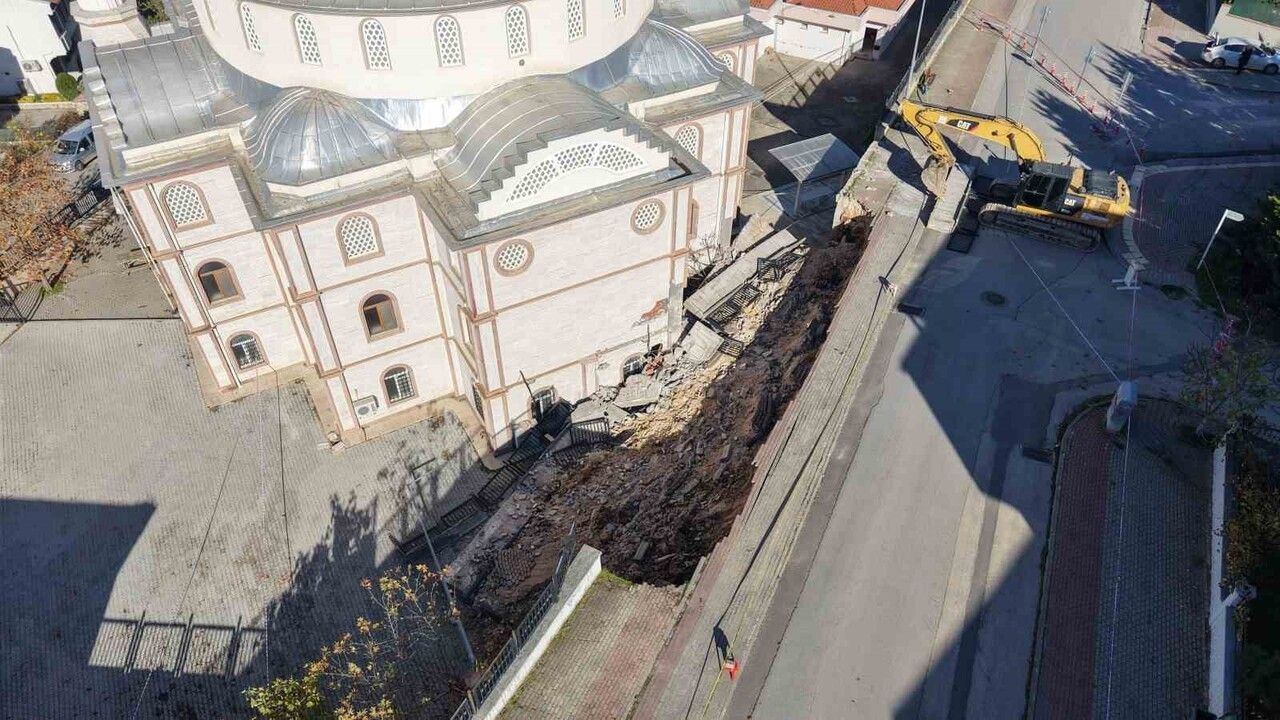 Bursa'da sabah yürüyüşünde ihbar: 31 öğrenci kurtarıldı