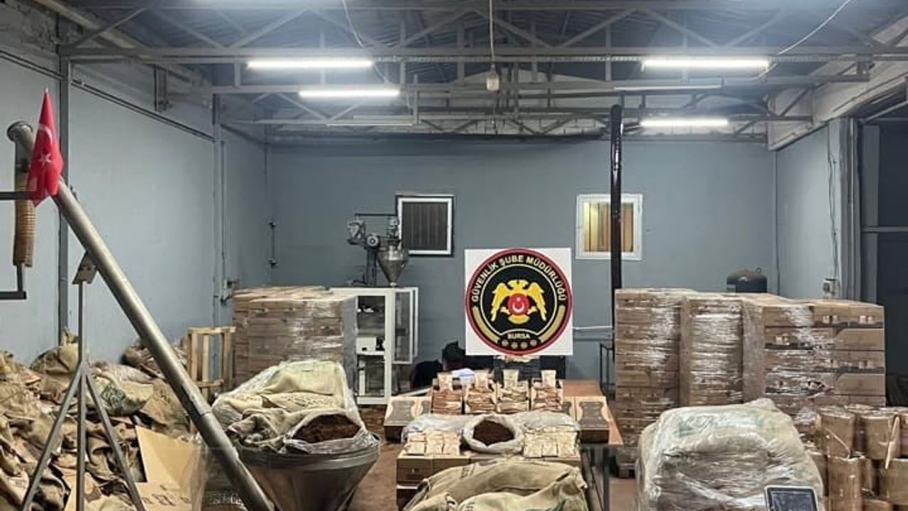 Bursa'da sahte kahve operasyonu: Tonlarca ürün ve ekipman ele geçirildi