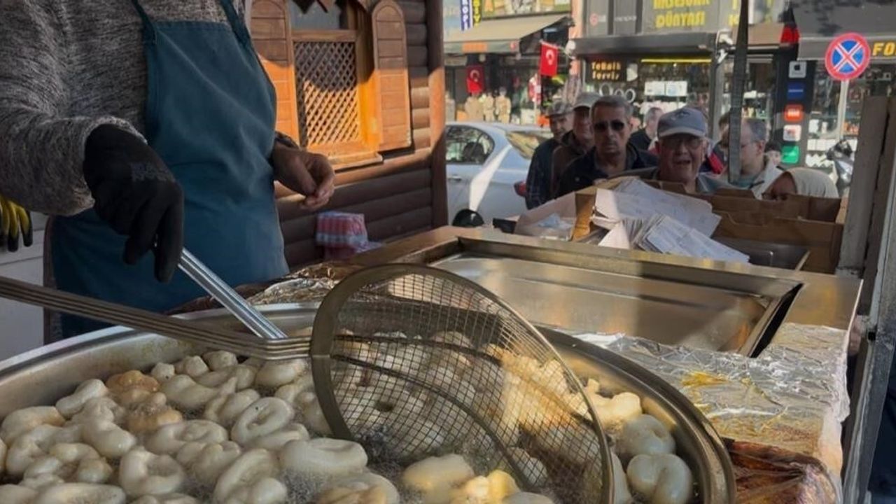 Bursa'da taksicilerden şehitler için lokma hayrı