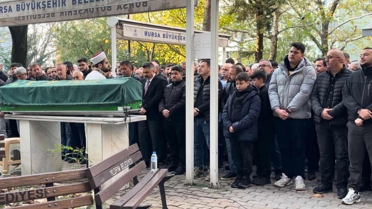 Bursa'da yağmur sonrası motosiklet kazasında üniversite öğrencisi hayatını kaybetti