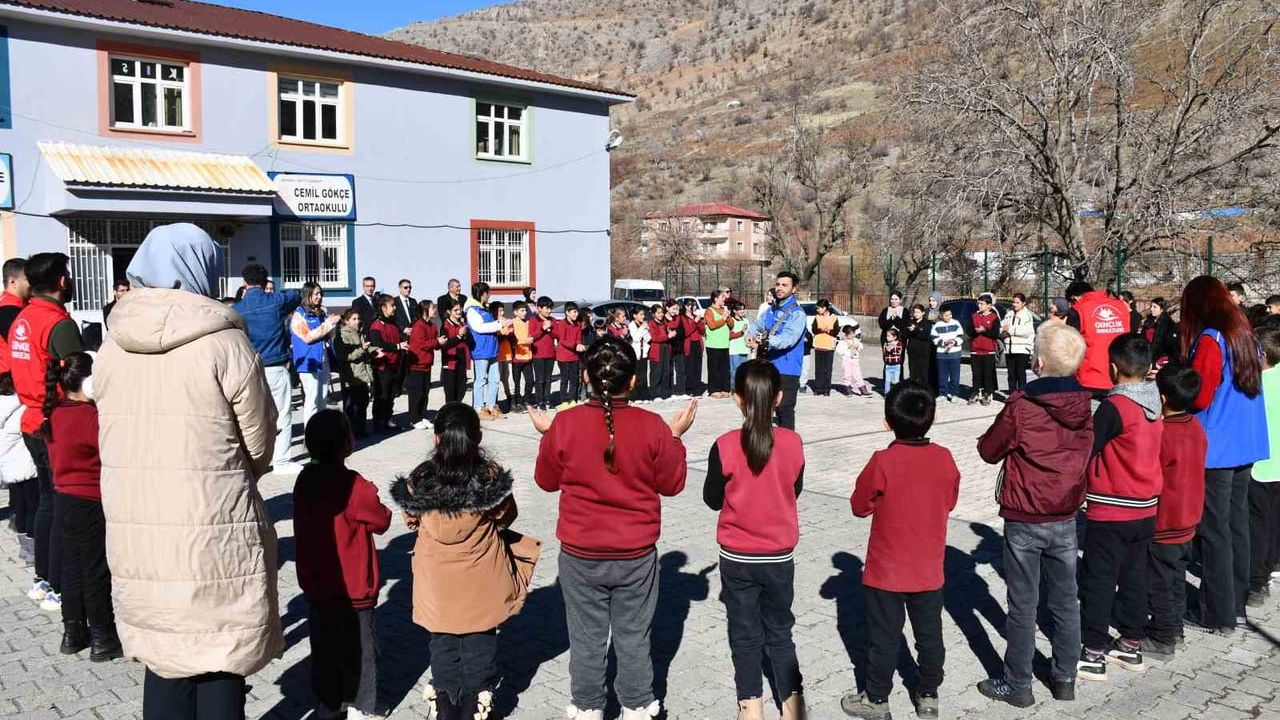 Bursa’dan Şehit Kütüphanelerine Kitap Desteği