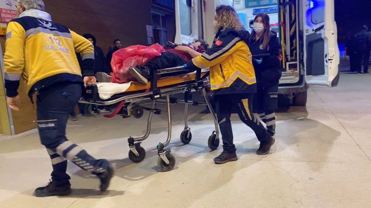 Bursa İnegöl'de tekel bayine silahlı saldırı: 2 yaralı