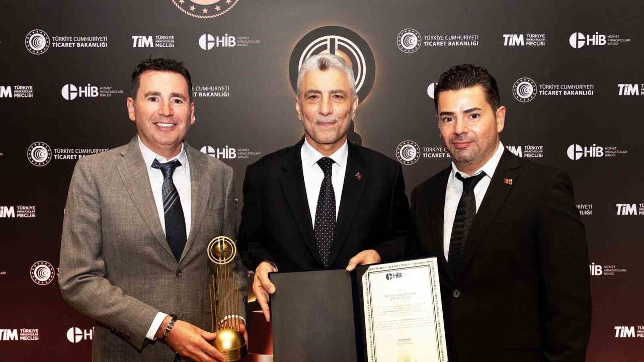 Bursa Kebap Evi'ne HİB'den Gastronomi Kategorisinde Üçüncülük Ödülü