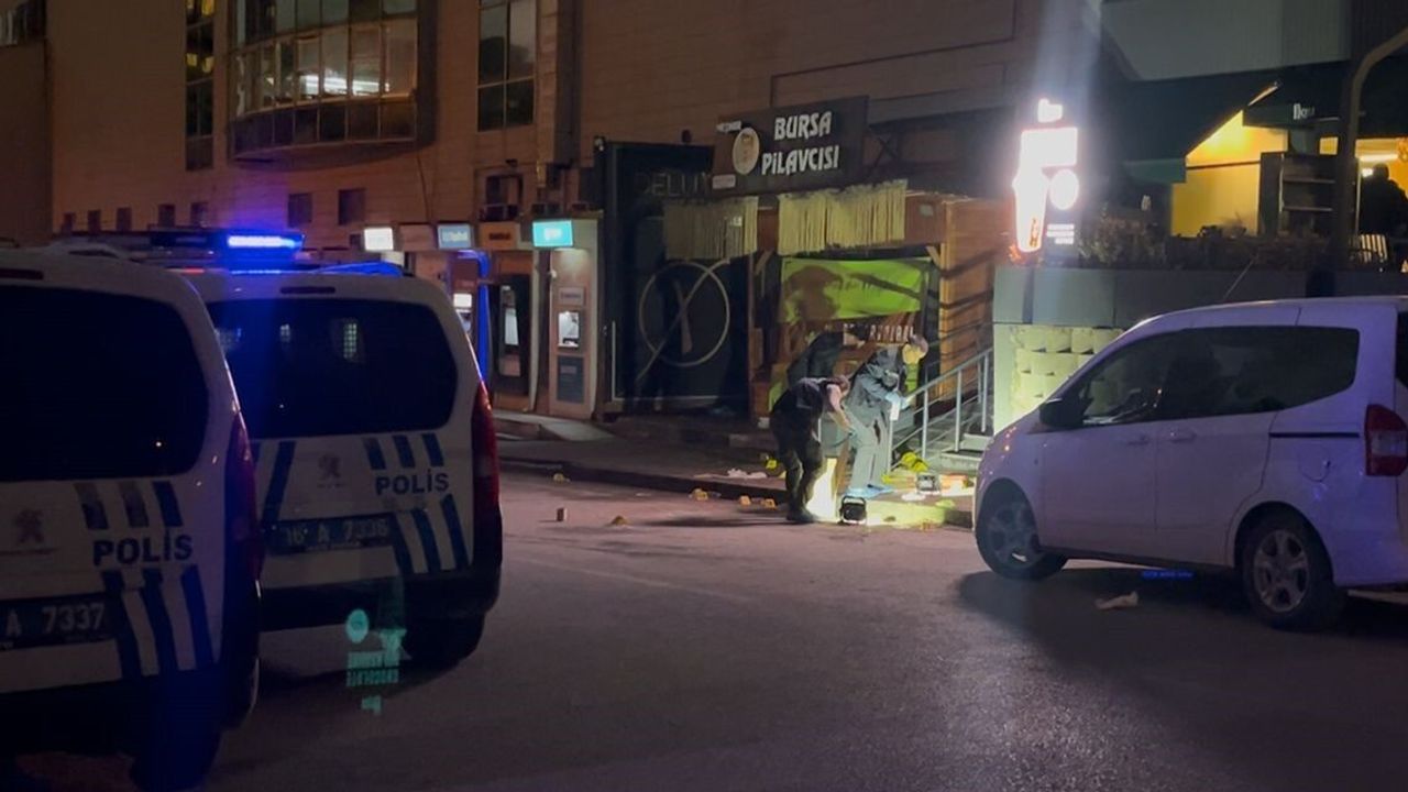 Bursa Nilüfer'de kafede silahlı çatışma: 1'i ağır 4 yaralı