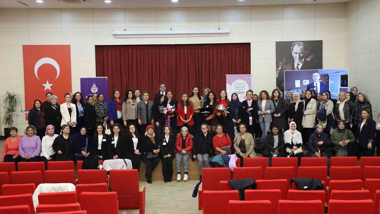 Büyükçekmece'de 'Şiddetle Mücadelede Yasal Mekanizmalar' Söyleşisi