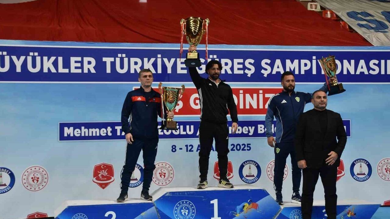 Büyükler Türkiye Güreş Şampiyonası Şahinbey’de Sona Erdi