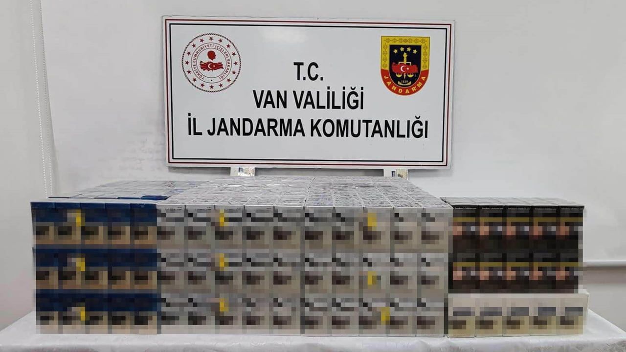 Çaldıran'da jandarmadan bin 230 paket kaçak sigara operasyonu