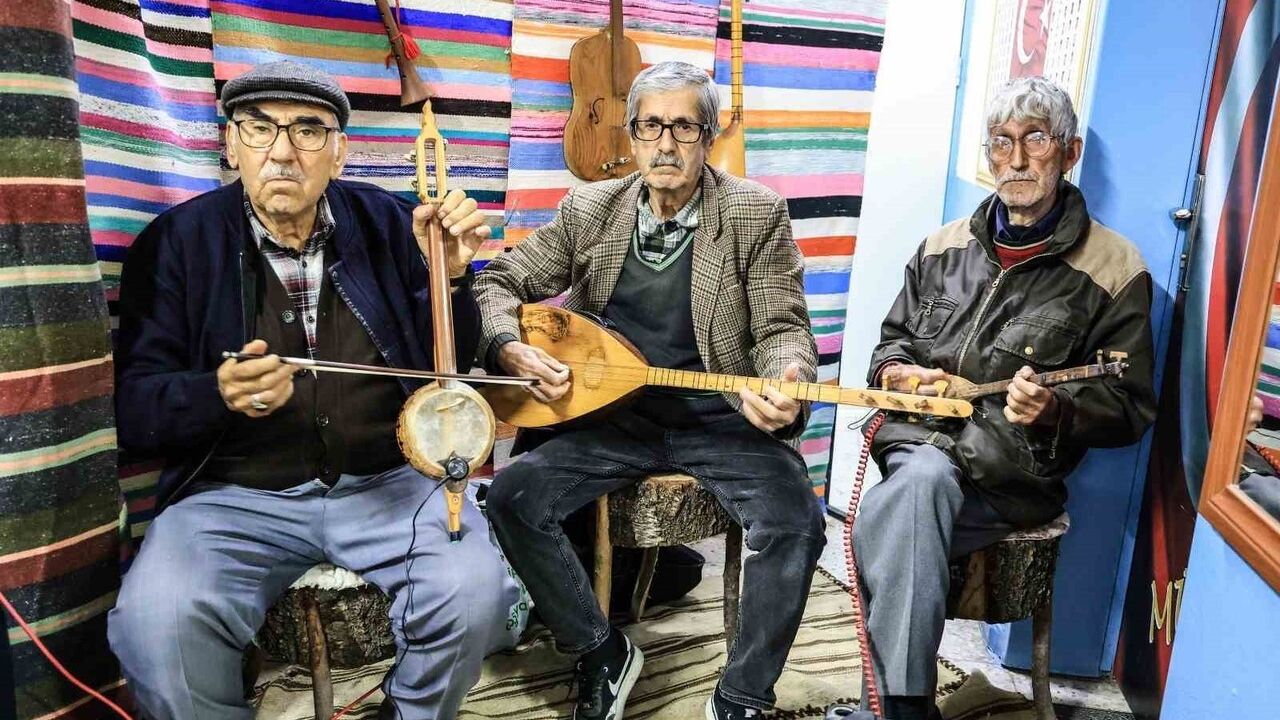 Çameli Atatürk İlkokulu'nun Yöresel Kültür Şöleni öğrencilerle renklendi