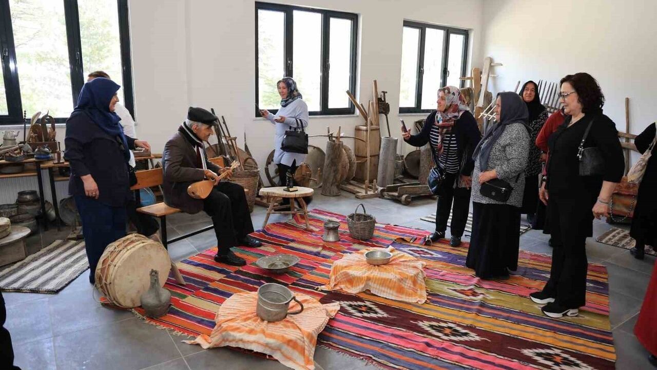 Çameli'de Elmalı Mahallesi için 'En İyi Turizm Köyü' ve 'Yeryüzü Pazarı' hamlesi