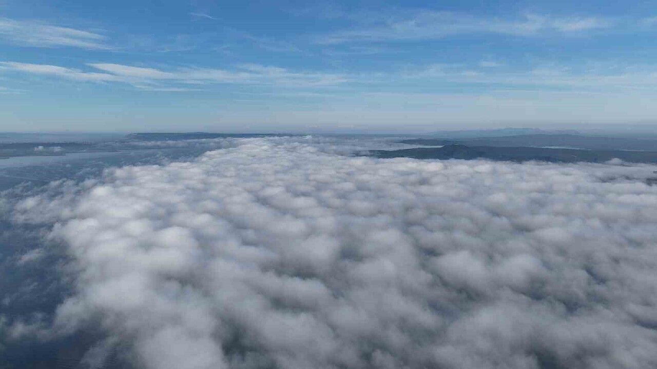 Çanakkale Boğazı'nda Yoğun Sis Dronla Görüntülendi, Transit Geçişler Kapatıldı