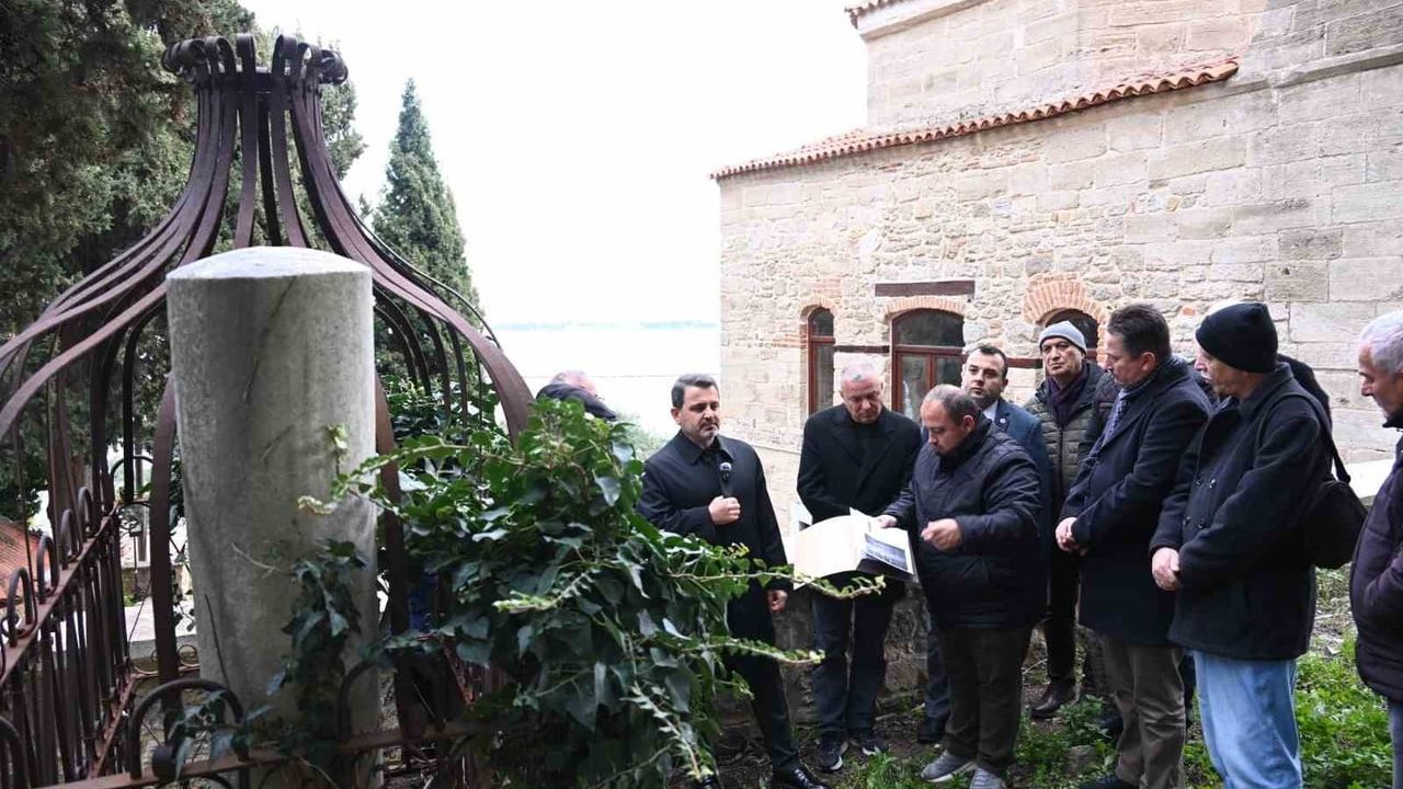 Çanakkale'de 124 Yıl Sonra Necip Paşa'nın Mezarı Kilitbahir'de Bulundu