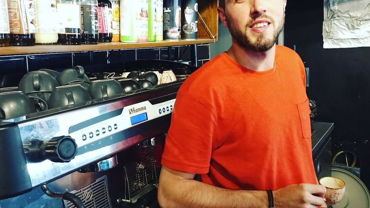 Çanakkale'de tıra arkadan çarpan sürücü yaşamını yitirdi