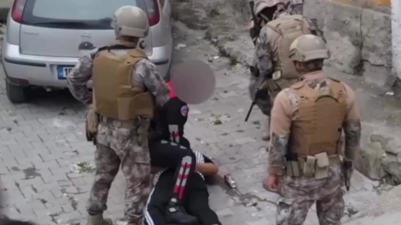 Çankırı'da aranan şahıslara yönelik operasyonlarda çok sayıda gözaltı