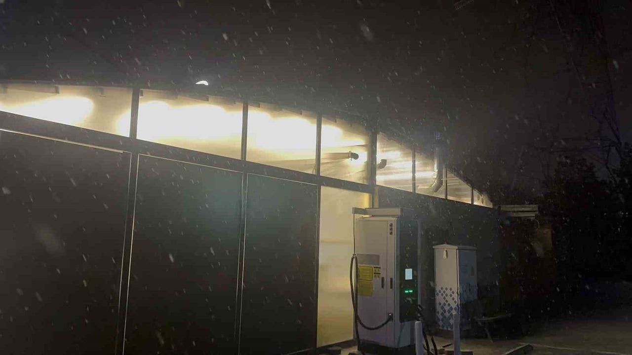 Çankırı’da kar yağışı il merkezini beyaza bürüdü