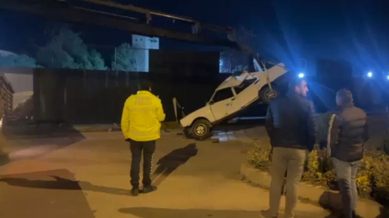 Çankırı'da Kontrolden Çıkan Tofaş İnşaat Sahasına Uçtu