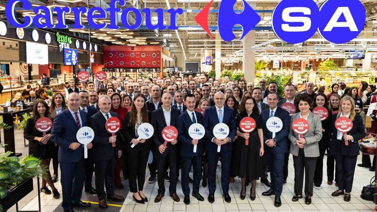 CarrefourSA, 12 Aralık Mağazacılar Günü’nü 15 bin çalışanıyla kutladı