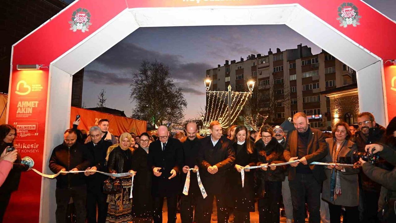 Çarşı 2026 Cumhuriyet Meydanı'nda Açıldı