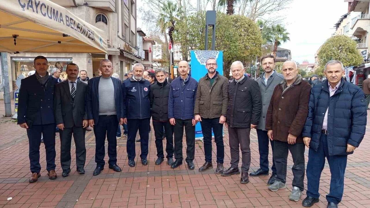 Çaycuma'da Gazze Yararına 'Hayır Çarşısı' Kuruldu