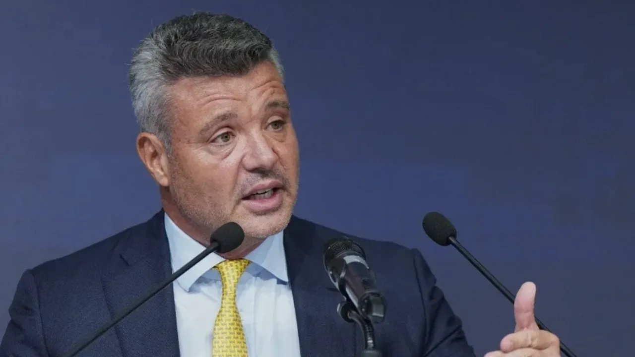 Cem Küçük "O İsmi" İşaret Etti! Sadettin Saran'dan Sonra Sırada O İsim Var...