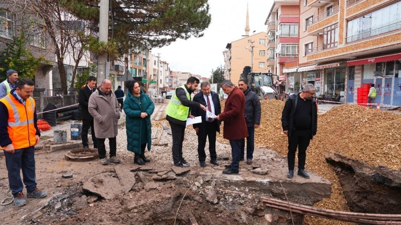 Cemal Gürsel Caddesi’nde altyapı baştan sona yenileniyor