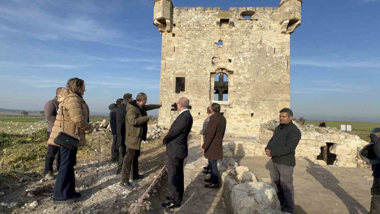 Cezayirli Hasan Paşa Köşkü’nde 2025 kazı ve temizlik çalışmaları sürüyor