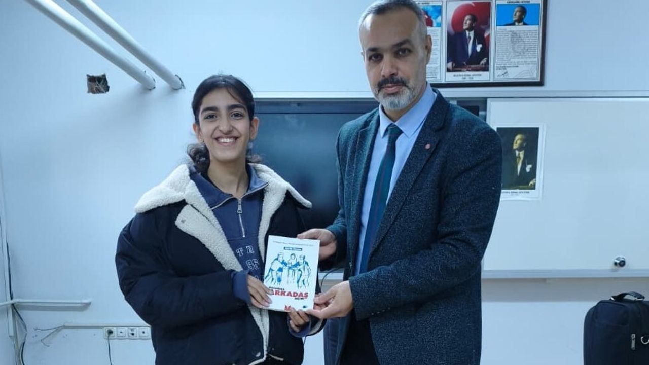 Cizre'de Metin Özmen ile 'Başarıda Arkadaş Seçimi' Konferansı