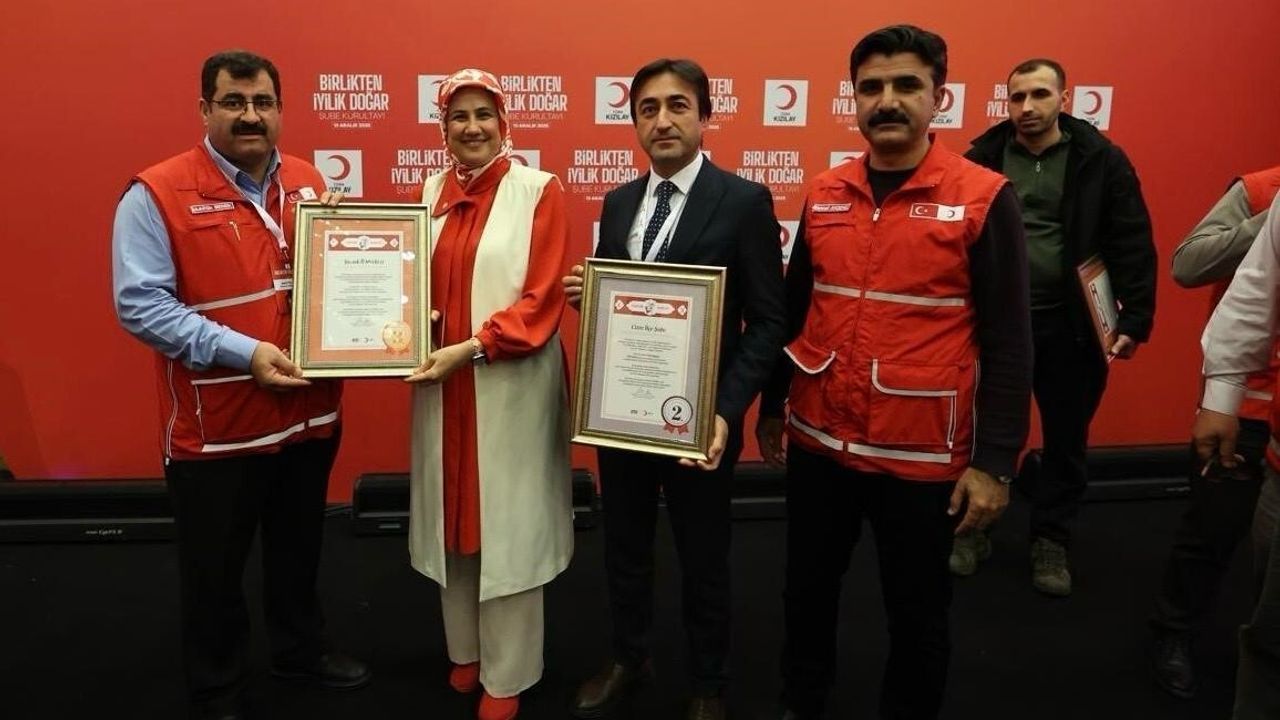 Cizre Kızılay Şubesi, Ankara'daki 2024 Genel Kurulunda İki Türkiye Derecesi Kazandı