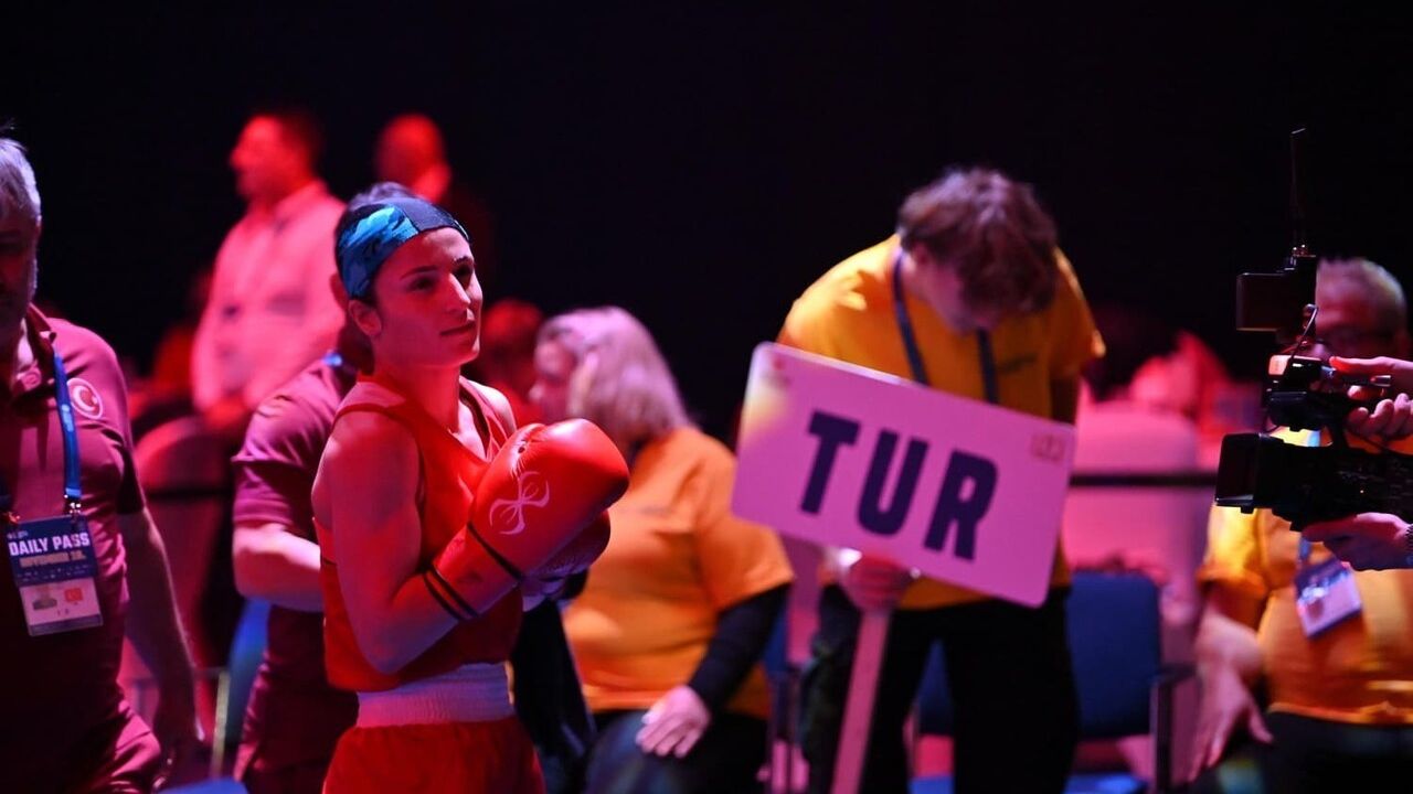 Cizreli boksör Nurselen Yalgettekin U23 Avrupa şampiyonu oldu