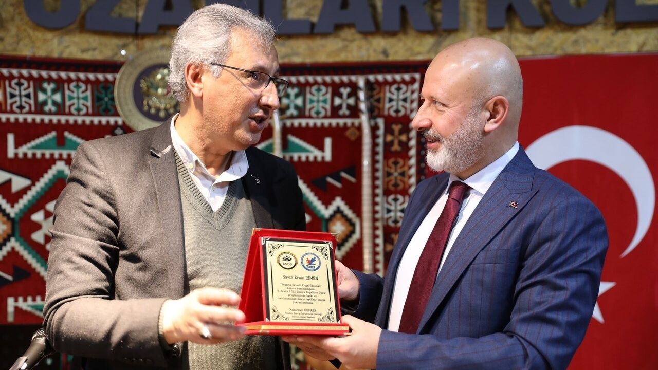 Çolakbayrakdar: Engelsiz yaşam için 'her zaman yanınızdayız'