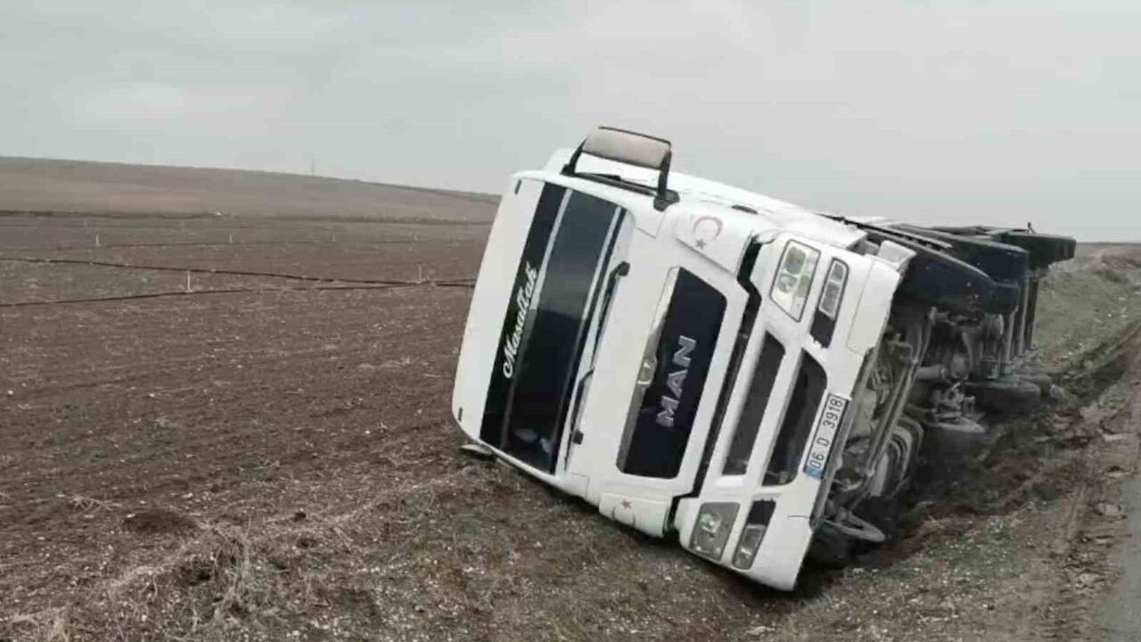 Çorum'da 06 D 3918 plakalı tanker yan yattı: 1 yaralı