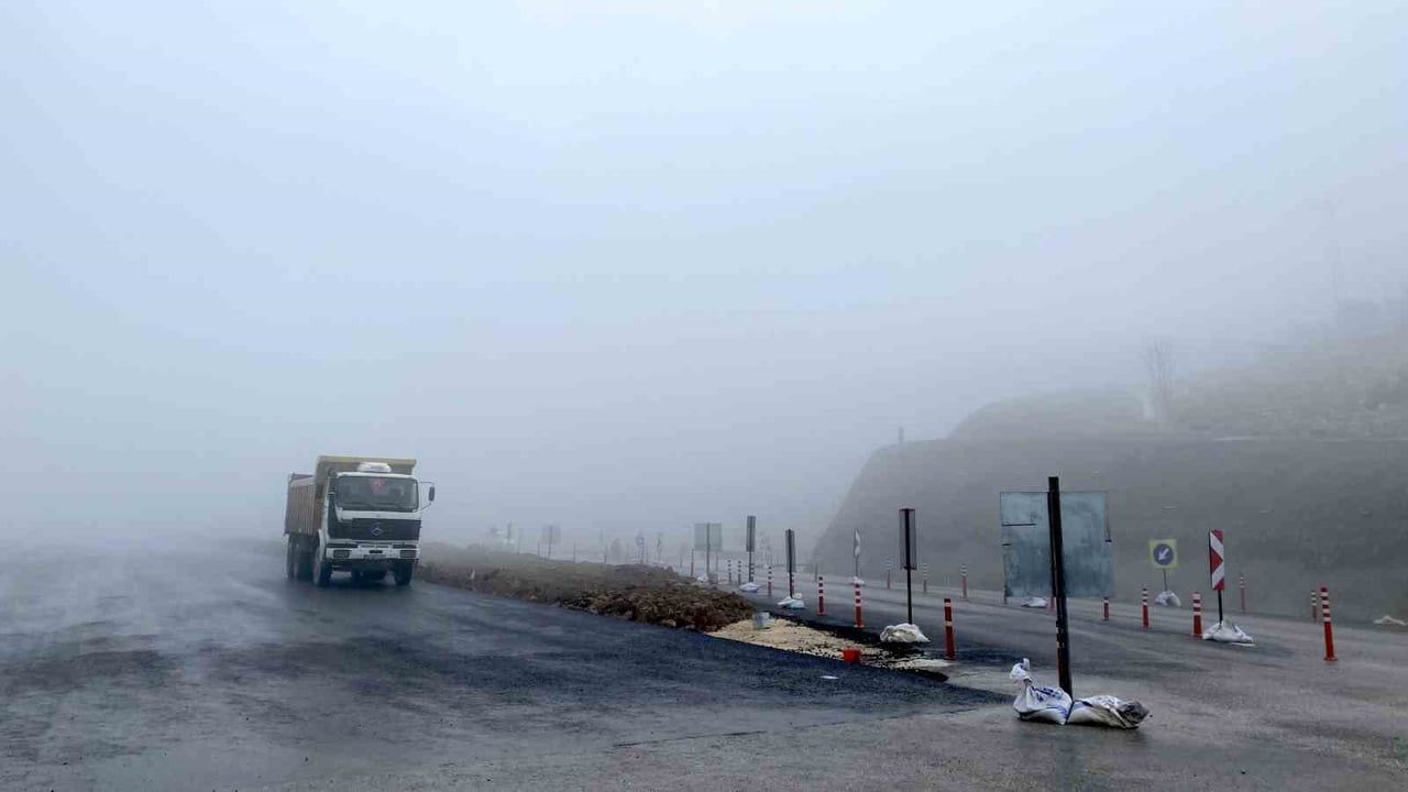 Çorum'da Kırkdilim Geçidinde Yoğun Sis