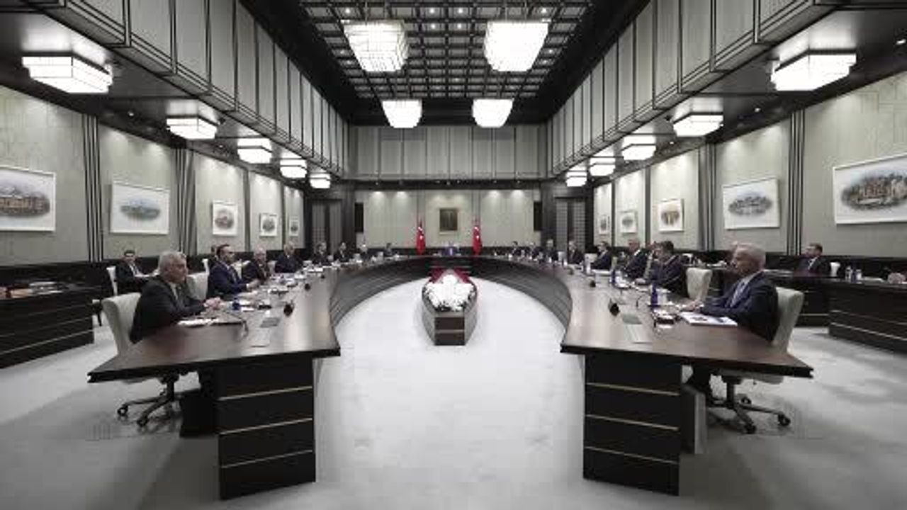 Cumhurbaşkanlığı Kabinesi Beştepe'de Erdoğan Başkanlığında Toplandı