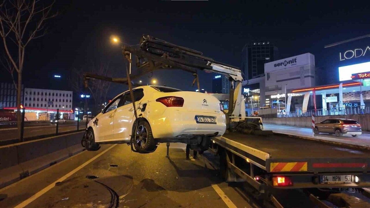 D-100'de makas iddiasıyla takla atan otomobil: Sürücü K.D. yaralandı