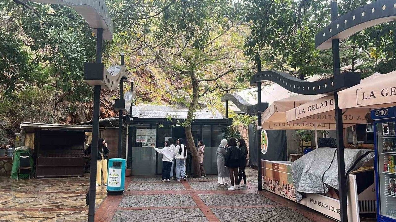 Damlataş Mağarası 2025'te 270 Bin Ziyaretçi Ağırladı — Astım ve KOAH Hastalarına Şifa Olarak Biliniyor