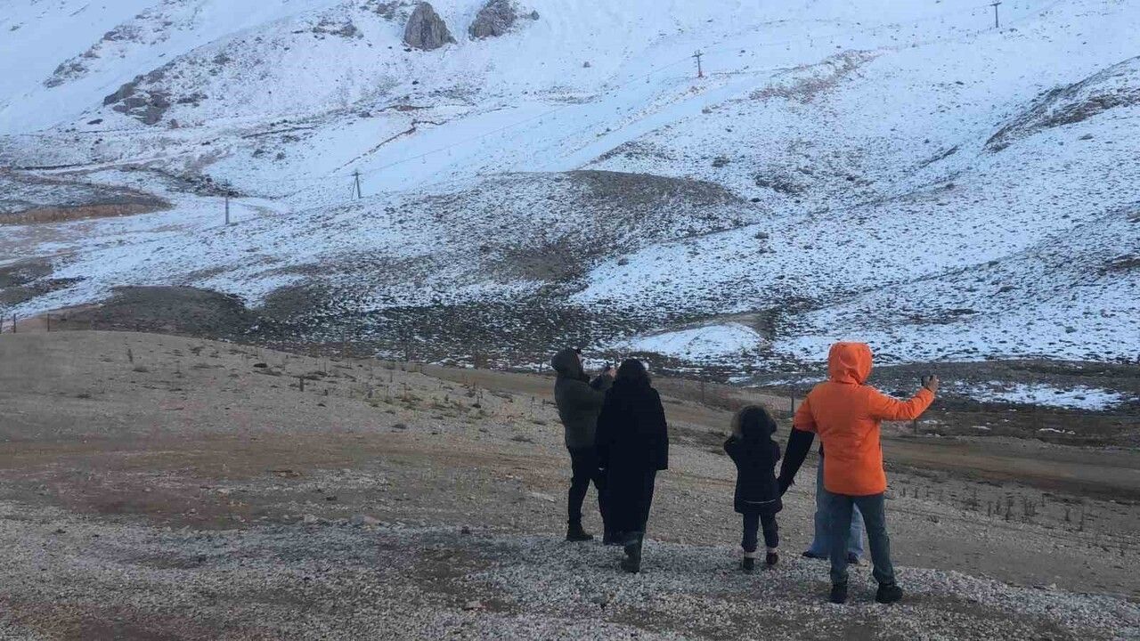 Davraz Kayak Merkezi sezona kar eksikliğiyle başladı