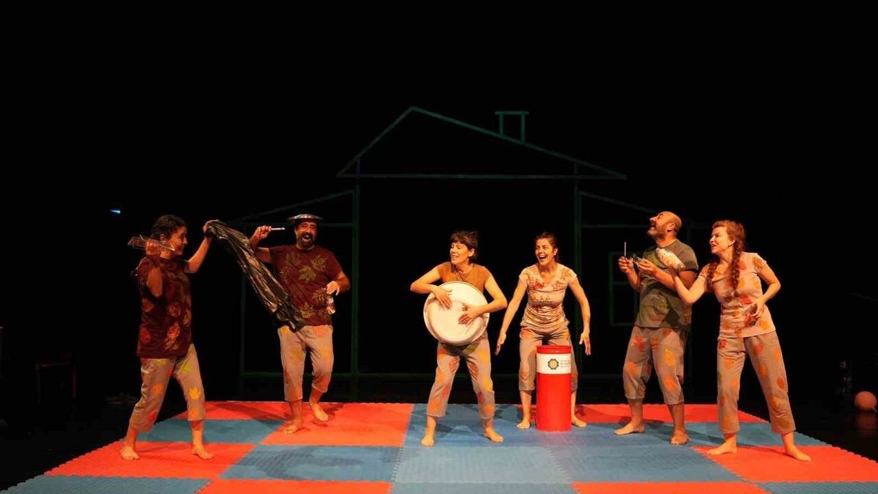 DBŞT sınav başvuruları başladı: 23 stajyer oyuncu, 3 stajyer sahne uygulayıcısı alımı