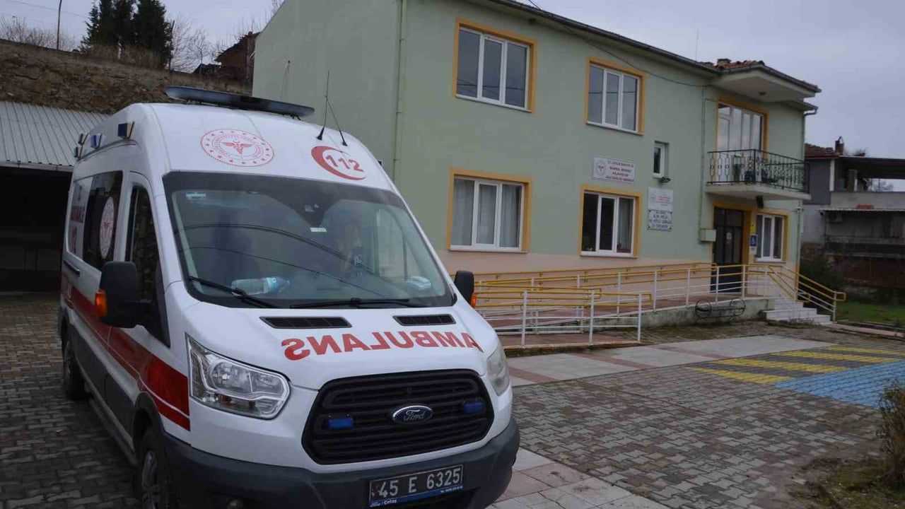 Demirci'de 3 No'lu 112 Acil Sağlık İstasyonu hizmete açıldı