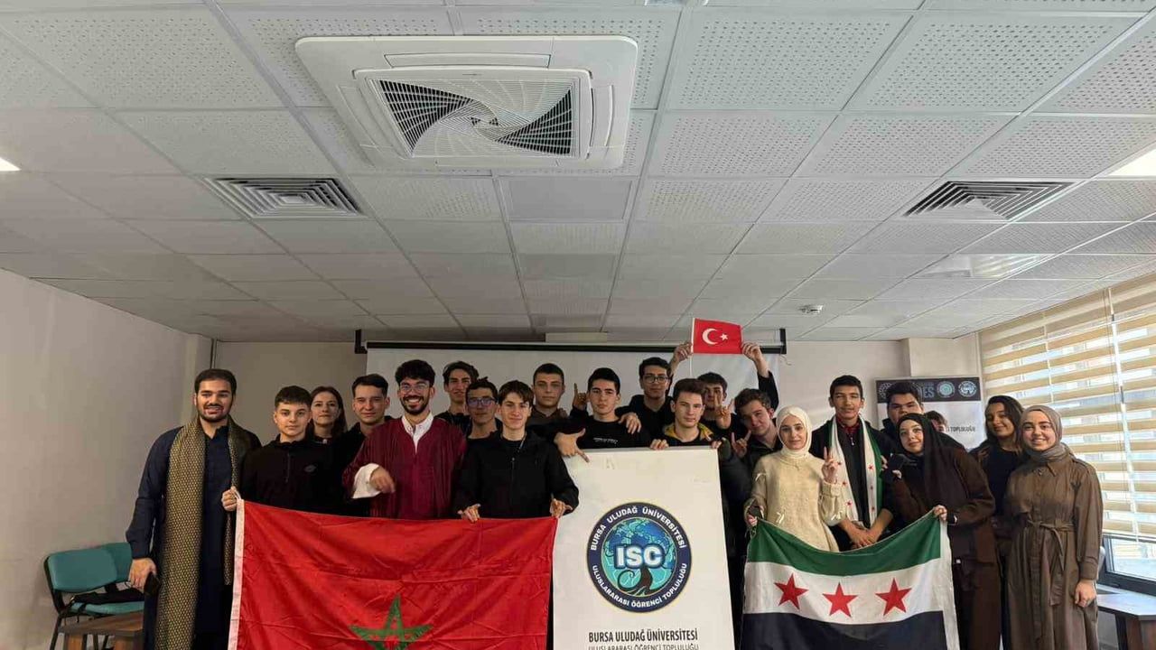 Demirtaşpaşa Meslek Lisesi'nde 'Dünya Seninle Konuşuyor' etkinliği