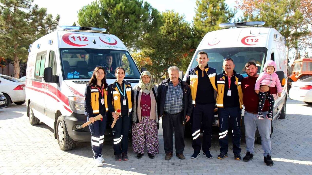 Denizli’de iki kez kalbi duran yaşlı adam, Güney 112 ekibini sık sık ziyaret ediyor