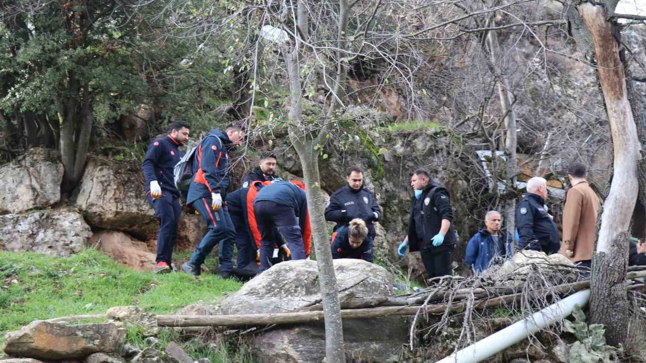 Denizli'de Kayıp Alzheimer Hastası 79 Yaşındaki Adam Dere Kenarında Ölü Bulundu